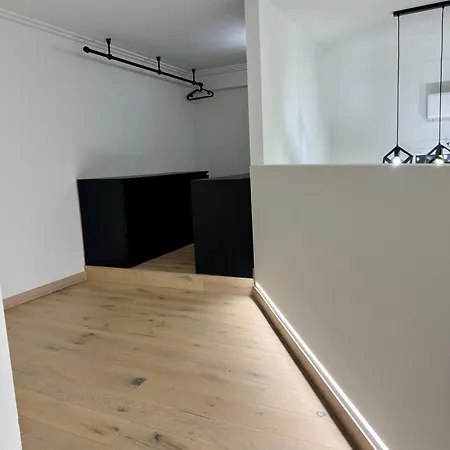 Alojamento de Acomodação e Pequeno-almoço I Loft - Intero Loft Di Lusso A Porta Nuova -