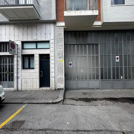 Bed & Breakfast I Loft - Intero Loft Di Lusso A Porta Nuova - 4*